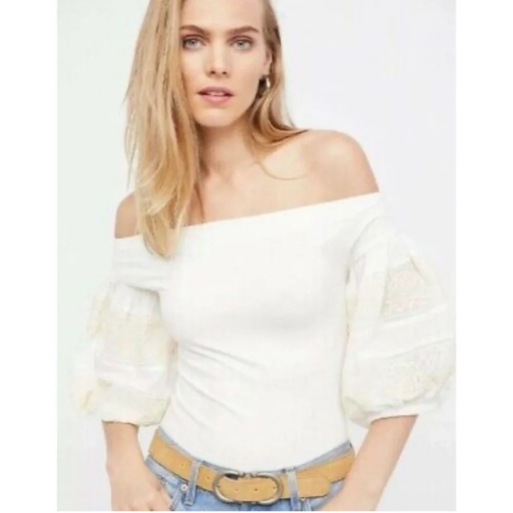 EUC ✵☽Free People☾✵ Embroidered Ivory + Cream Lace Off Shoulder Knit Top | Small